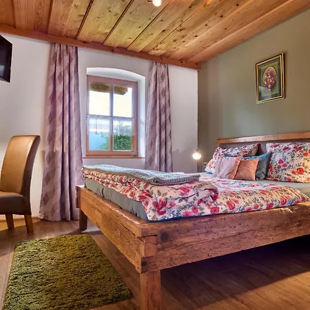 Apartment Huisnhof *