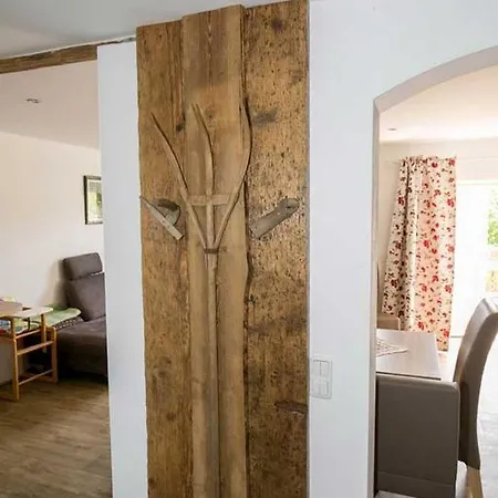 Huisnhof Apartment *
