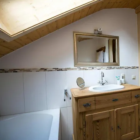 Huisnhof * Arrach