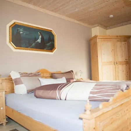 Huisnhof Apartment