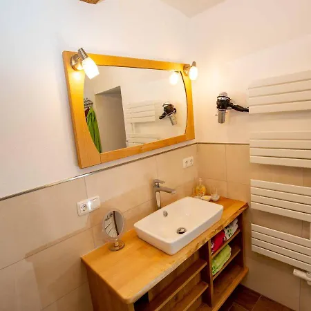 Apartment Huisnhof